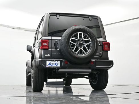 New 2026 Jeep Wrangler Unlimited Sahara AWD/4WD image 22