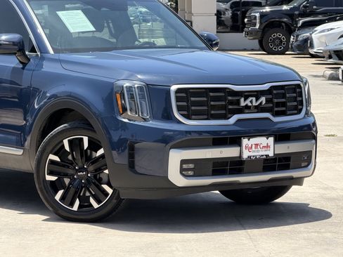 Used 2024 Kia Telluride SX Prestige AWD/4WD image 2