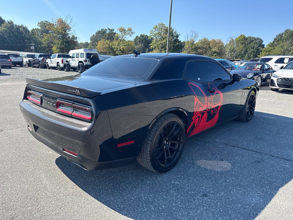 Used 2022 Dodge Challenger R/T Scat Pack w/ Dynamics Package RWD image 5
