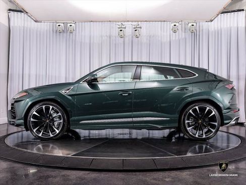 Used 2021 Lamborghini Urus AWD/4WD image 7