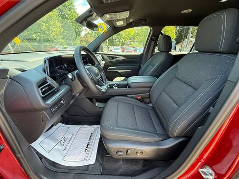 Used 2026 Chevrolet Traverse LT w/ LPO, Floor Liner Package AWD/4WD image 17