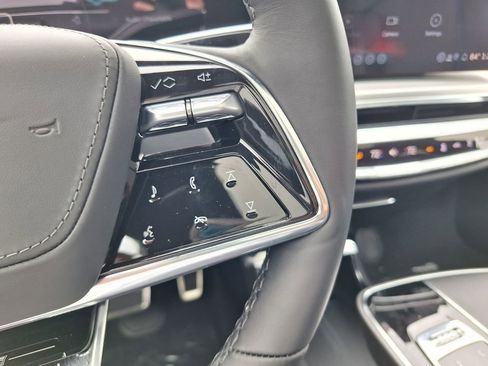 New 2026 Cadillac Lyriq V image 16