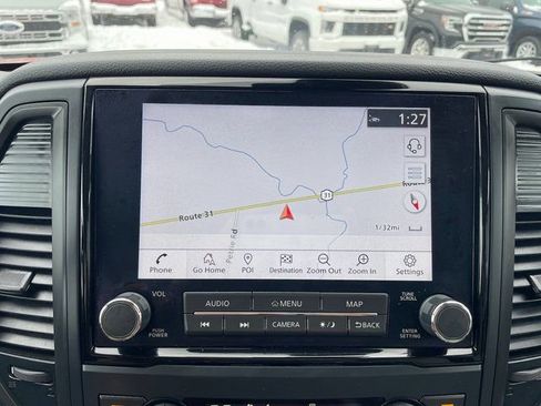 Used 2022 Nissan Titan SV w/ SV Convenience Package image 21