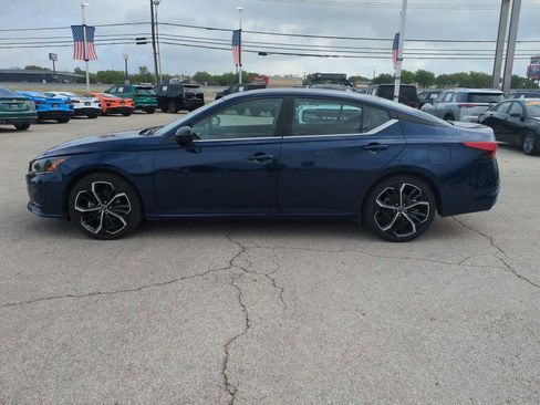 Used 2024 Nissan Altima 2.5 SR FWD image 5