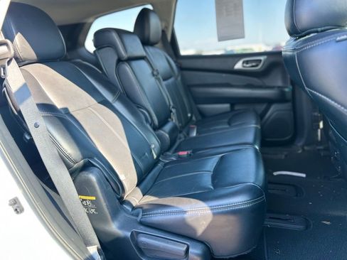 Used 2015 Nissan Pathfinder SL w/ SL Premium Package image 15