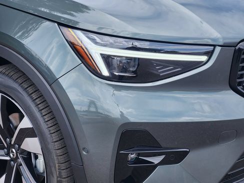 New 2026 Volvo XC40 B5 Ultra w/ Climate Package AWD/4WD image 28