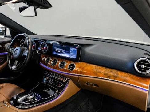 Used 2018 Mercedes-Benz E 300 w/ Premium 1 Package image 20