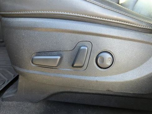 Used 2022 Kia Telluride S image 11