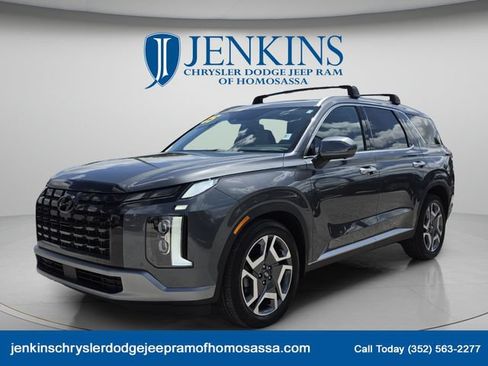 Used 2025 Hyundai Palisade SEL FWD image 11