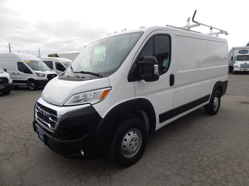 Used 2023 RAM ProMaster 2500 image 1