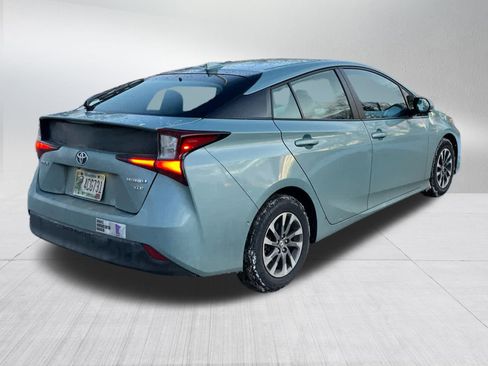 Used 2019 Toyota Prius XLE image 6