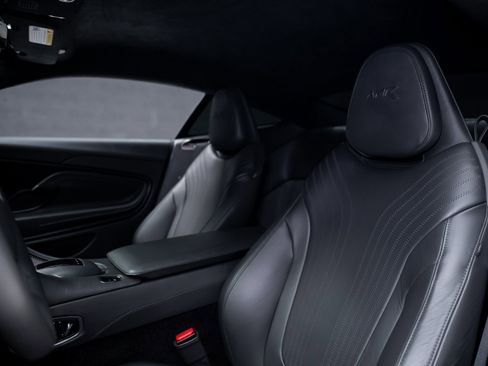 Used 2020 Aston Martin DB11 AMR image 62