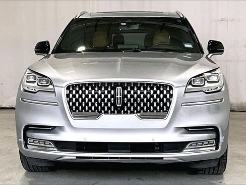 Used 2023 Lincoln Aviator Black Label image 3