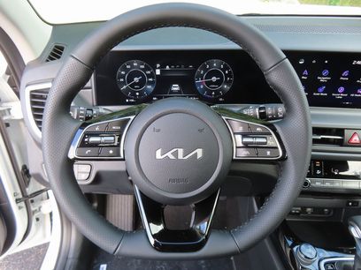 New 2026 Kia Seltos SX w/ SX Sunroof Package