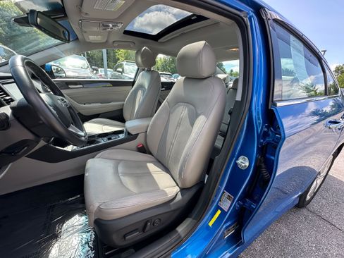 Used 2018 Hyundai Sonata Limited w/ Limited Ultimate Package 03 FWD image 19