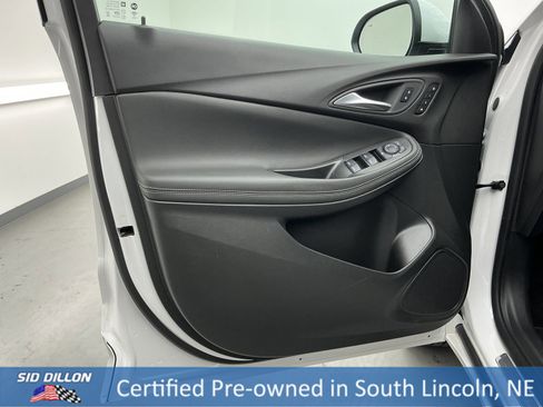 Used 2025 Buick Encore GX Avenir image 16