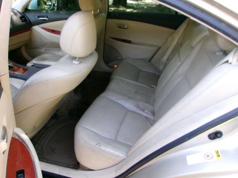 Used 2010 Lexus ES 350 FWD image 5