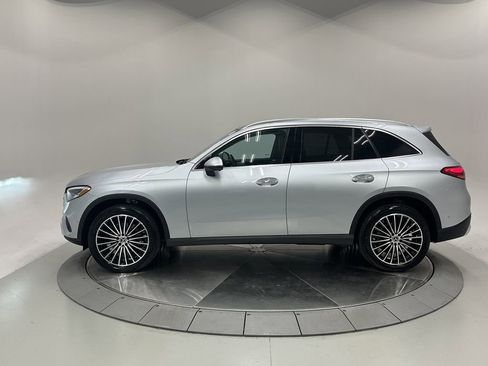 Certified 2025 Mercedes-Benz GLC 300 4MATIC image 4