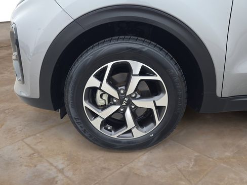 Used 2020 Kia Sportage LX image 22