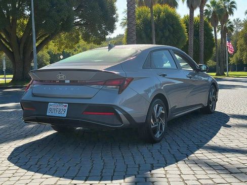 Certified 2025 Hyundai Elantra Sport image 4