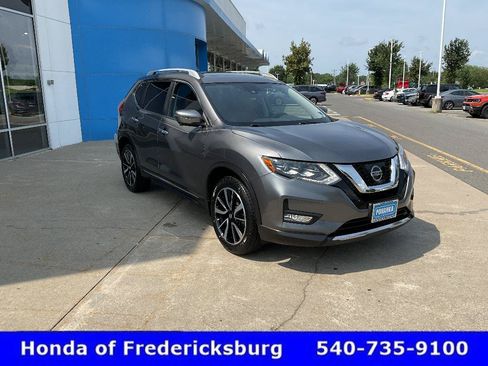 Used 2017 Nissan Rogue SL w/ SL Premium Package AWD/4WD image 8