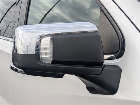 Used 2021 Chevrolet Silverado 1500 LTZ image 12