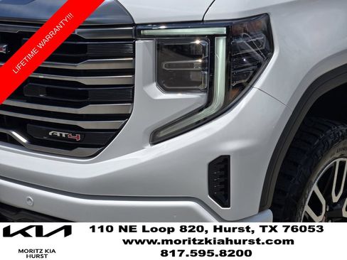 Used 2024 GMC Sierra 1500 AT4 w/ Technology Package AWD/4WD image 15