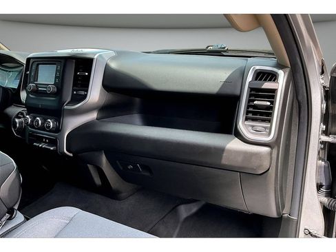 Used 2019 RAM 1500 Big Horn AWD/4WD image 20