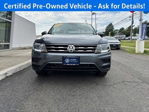 Certified 2021 Volkswagen Tiguan SE w/ Panoramic Sunroof Package AWD/4WD image 4