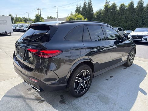 Used 2025 Mercedes-Benz GLC 300 w/ AMG Line image 11