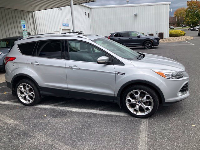 Used 2013 Ford Escape Titanium w/ Parking Technology Pkg AWD/4WD image 2