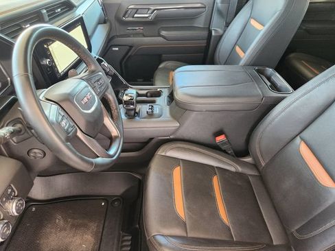 Used 2025 GMC Sierra 1500 AT4 w/ AT4 Premium Package AWD/4WD image 12