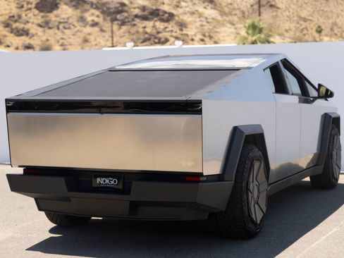 Used 2024 Tesla Cybertruck Cyberbeast AWD/4WD image 10