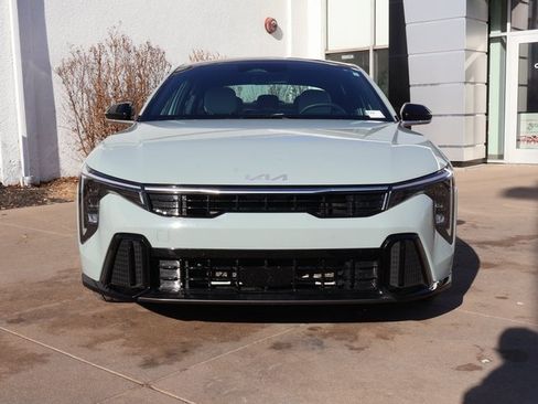Used 2025 Kia K4 GT-Line w/ GT-Line Premium Package image 2