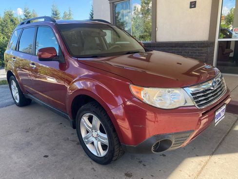 Used 2010 Subaru Forester 2.5X Premium AWD/4WD image 8