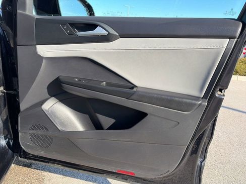 Used 2022 Volkswagen Taos SEL AWD/4WD image 9