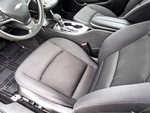 Used 2024 Chevrolet Malibu LT image 14