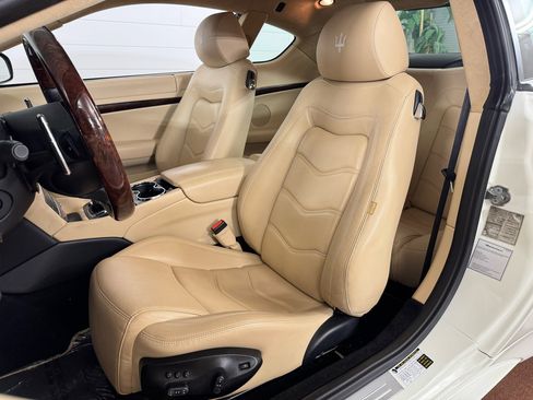 Used 2012 Maserati GranTurismo S image 14