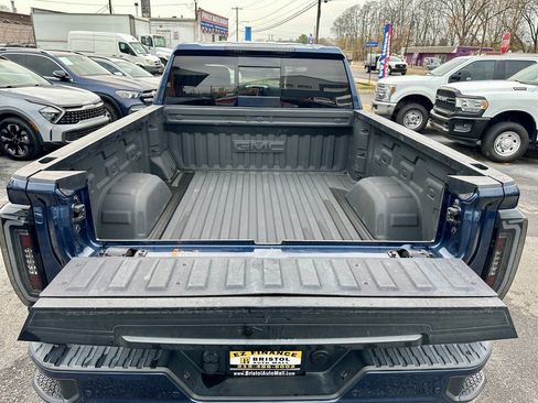 Used 2020 GMC Sierra 1500 Elevation w/ Elevation Value Package image 36