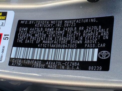 Used 2024 Toyota Camry LE image 32