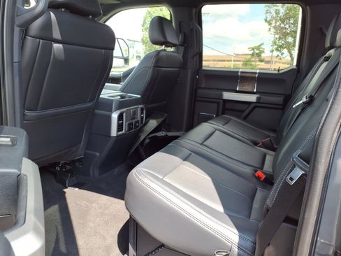 Used 2022 Ford F250 Lariat w/ Black Appearance Package AWD/4WD image 19