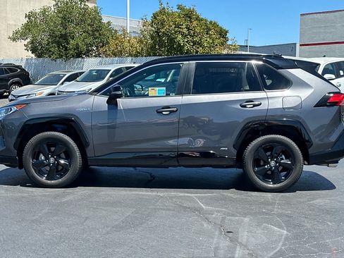 Used 2021 Toyota RAV4 XSE w/ XSE Grade Weather Package AWD/4WD image 9