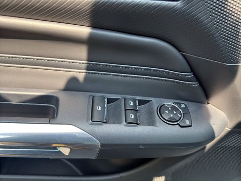 Used 2025 Ford Mustang GT Premium RWD image 26