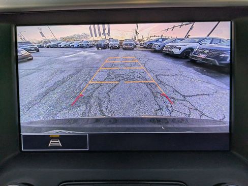 Used 2021 GMC Acadia SLT image 21