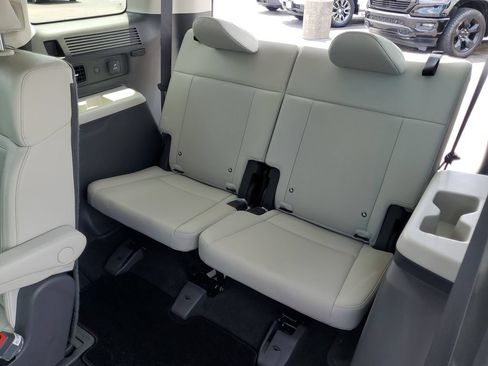 Used 2024 Hyundai Santa Fe Calligraphy AWD/4WD image 45