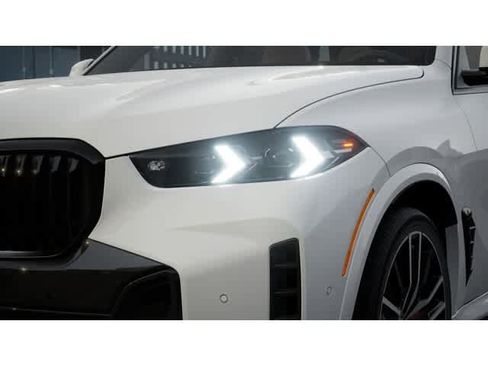 New 2026 BMW X5 sDrive40i image 6