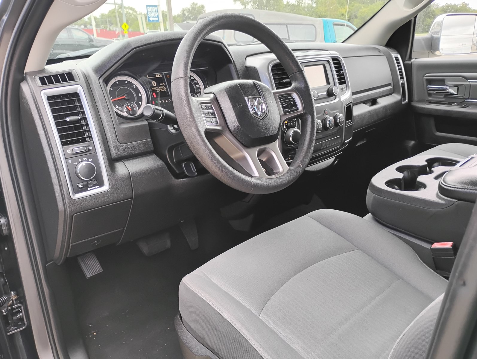 Used 2021 RAM 1500 Classic SLT AWD/4WD image 20