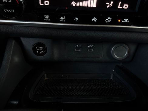 Used 2025 Nissan Rogue SV AWD/4WD image 29