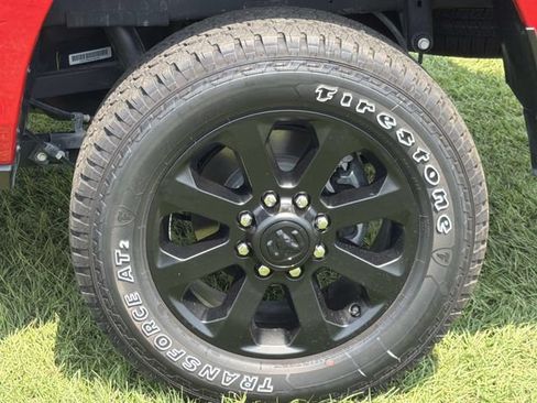 New 2026 RAM 2500 Laramie AWD/4WD image 18