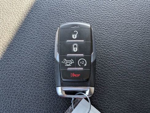 Used 2025 RAM 1500 Big Horn AWD/4WD image 28